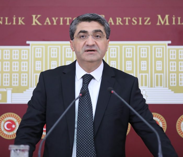 Ekmen: “İsrail ile ticareti bugüne kadar neden kesmediniz" 