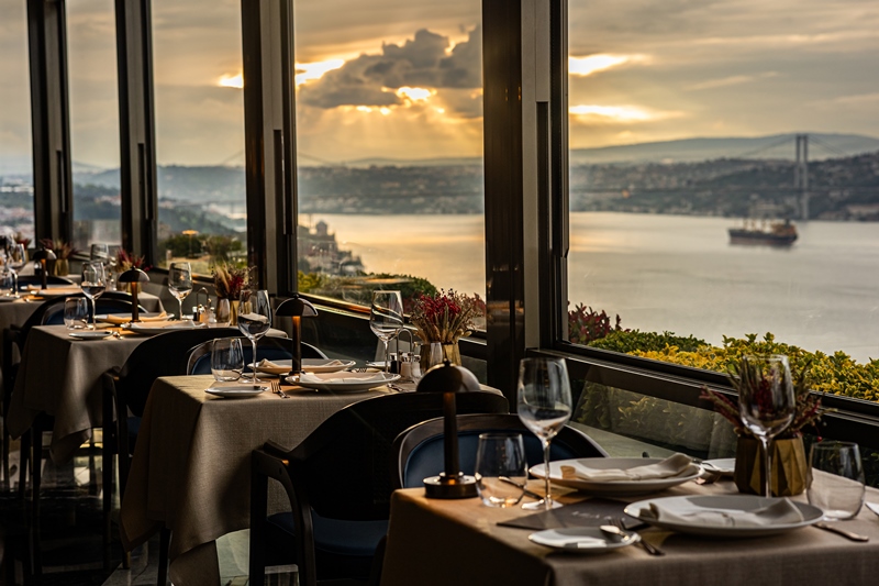 Izaka Terrace menüsünü yeniledi