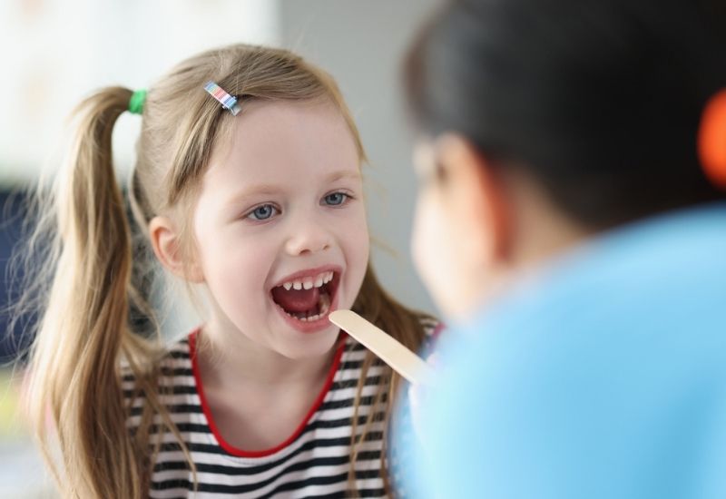 Bademcik enfeksiyonu minik kalbini vurabilir!