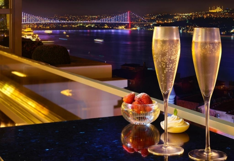 Izaka Terrace, Sevgililer Gününde romantik bir deneyime davet ediyor