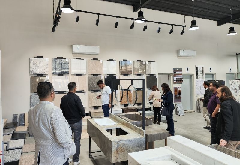 Suudi Arabistan’ın görkemli binalarını Türk doğal taşları süsleyecek