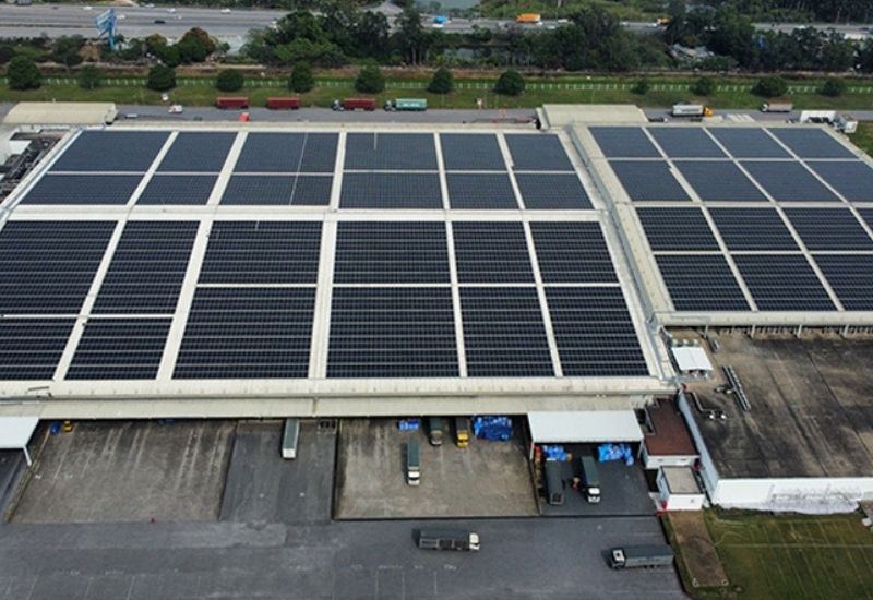 Enerjisinin yüzde 100’ü yenilebilen enerjiden