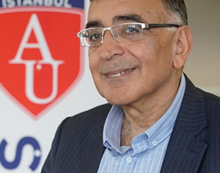 Kozanoğlu “Enflasyon düşme eğilimine giriyor. Ama zor bir süreç yaşanacak”