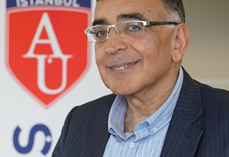 Kozanoğlu “Enflasyon düşme eğilimine giriyor. Ama zor bir süreç yaşanacak”