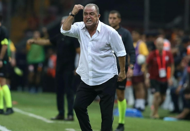 Yunanlardan Fatih Terim'e büyük tepki: 'Teknik direktör taklidi yapıyor'