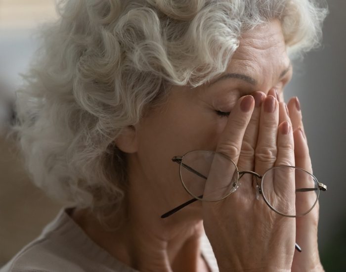 Sabahları belirginleşen baş ağrısına dikkat!