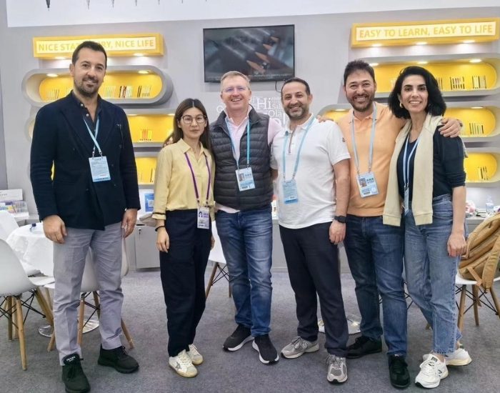 Adel Kalemcilik’in Çin çıkartması