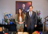 Genç belediye başkanına partiden ziyaret var