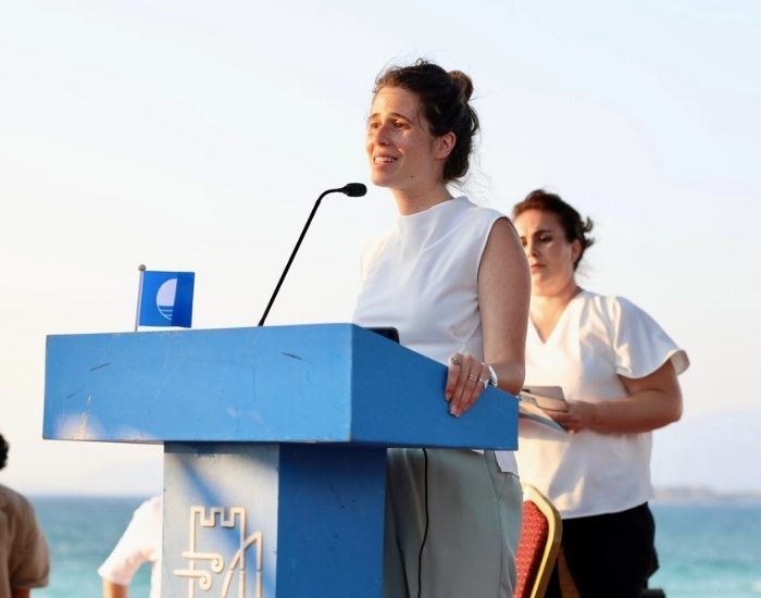 Çeşme’de mavi bayrak dalgalanıyor