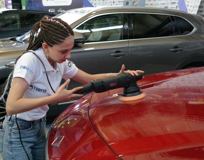 Usta kadınlar geliyor