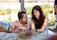 Denizli gençler ile tohum ekti