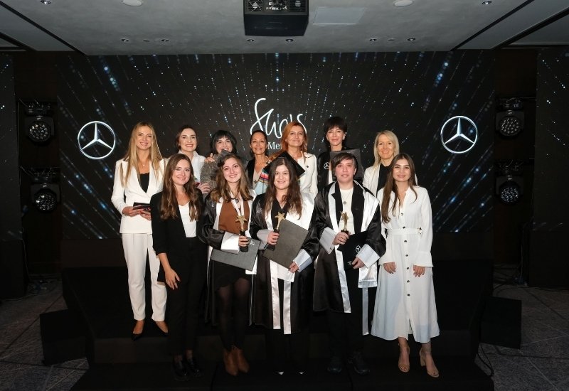 Mercedes-Benz She’s Mentoring Programı ilk mezunlarını verdi