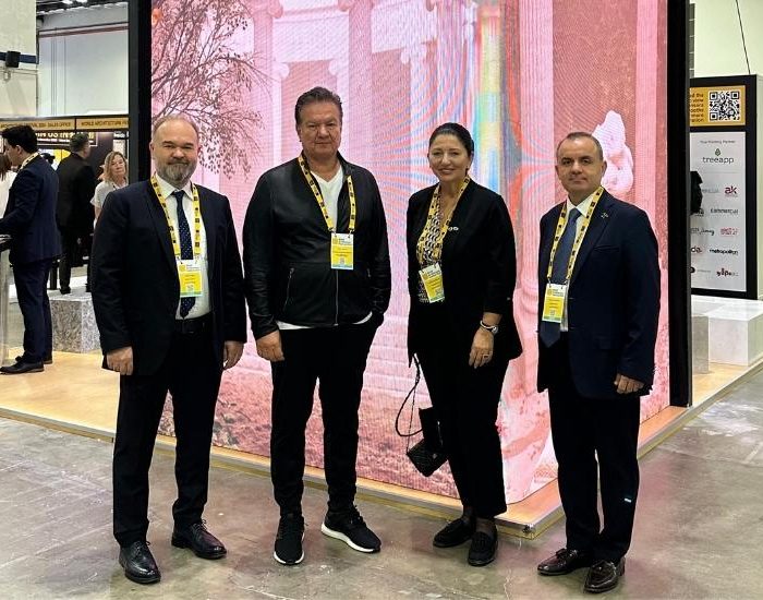 Türk doğal taşları Singapur’da