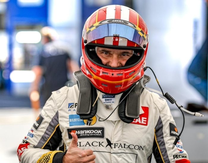 Mustafa Mehmet Kaya yeni aracı ile pistlerde