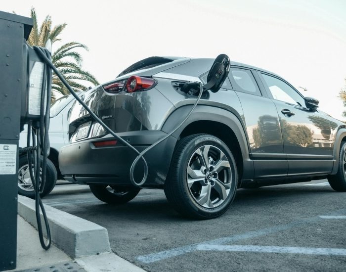 Elektrikli araç şarjı için yeni yasalar yürüklüğe girdi