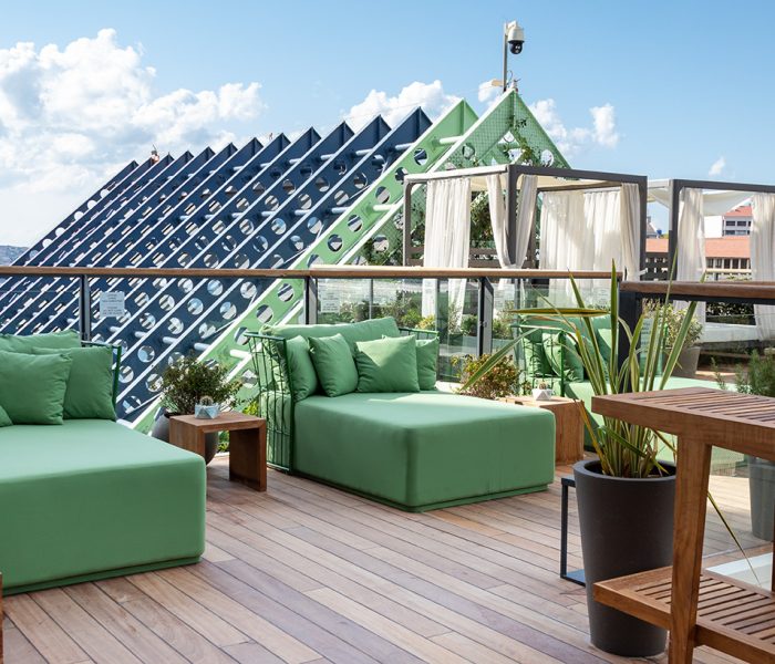 The Roof at The Ritz-Carlton, Istanbul, geç kahvaltı konsepti eşliğinde unutulmaz bir Anneler Günü vadediyor.