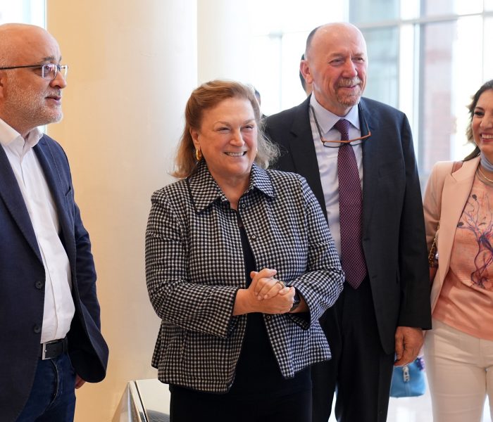 Güler Sabancı yapay zeka sergisinde