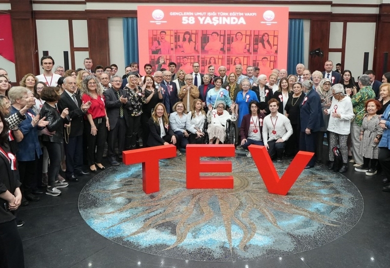 Türk Eğitim Vakfı bağışçıları ve bursiyerleri ile bir araya geldi
