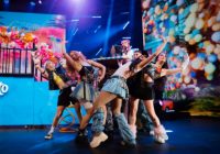 Hande Yener, MAX yazını başlatıyor