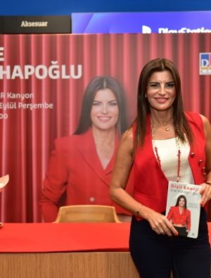 Ece Vahapoğlu’ndan yeni kitap “Dişil Enerji”