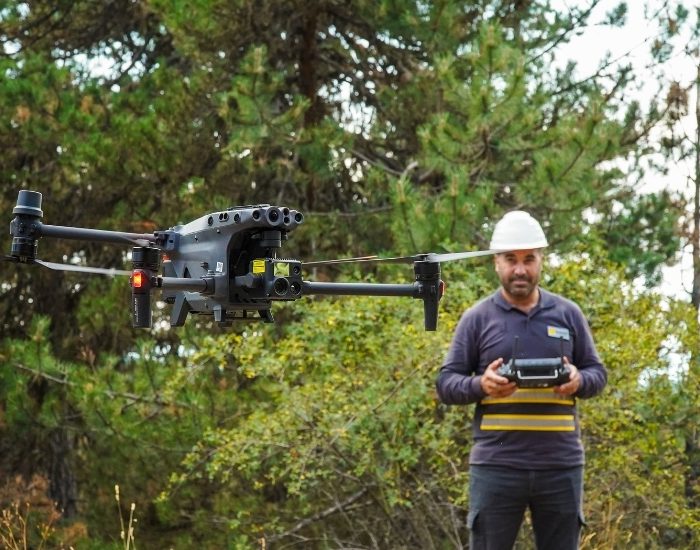 Enerji hatları drone ile kontrol ediliyor
