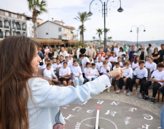 Çeşme Belediyesi’nden Harf Devrimi’ne özel kent belleği çalışması