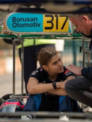 Ayşe Çebi’den körfezde zirve performansı