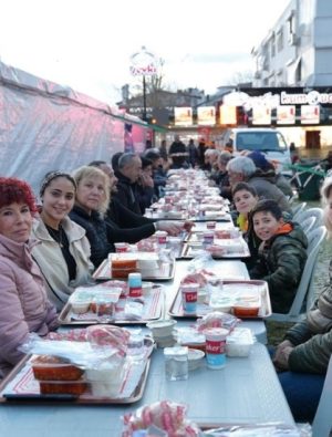 Mahalle İftarları ve Ramazan Eğlenceleri Çeşmelileri Buluşturuyor