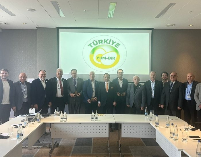 YUM-BİR’den Varşova’da Küresel Ekonomi Hamlesi