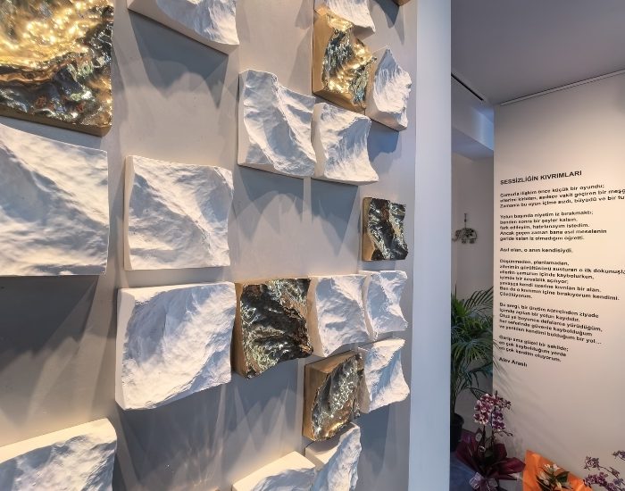 Galeri FE’de Seramik ve Heykel Yolculuğu